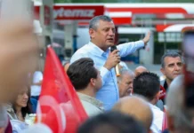 Zonguldak’ta Özel’e Coşkulu Karşılama: Miting, İktidar Yürüyüşü Mesajına Dönüştü