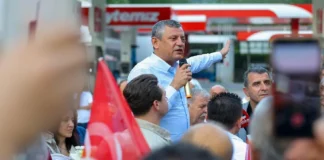 Zonguldak’ta Özel’e Coşkulu Karşılama: Miting, İktidar Yürüyüşü Mesajına Dönüştü