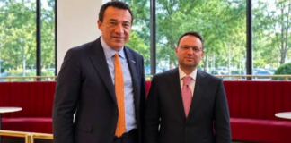Fon Krizi AKP’nin Tepesine Doğru Mu Uzanıyor?